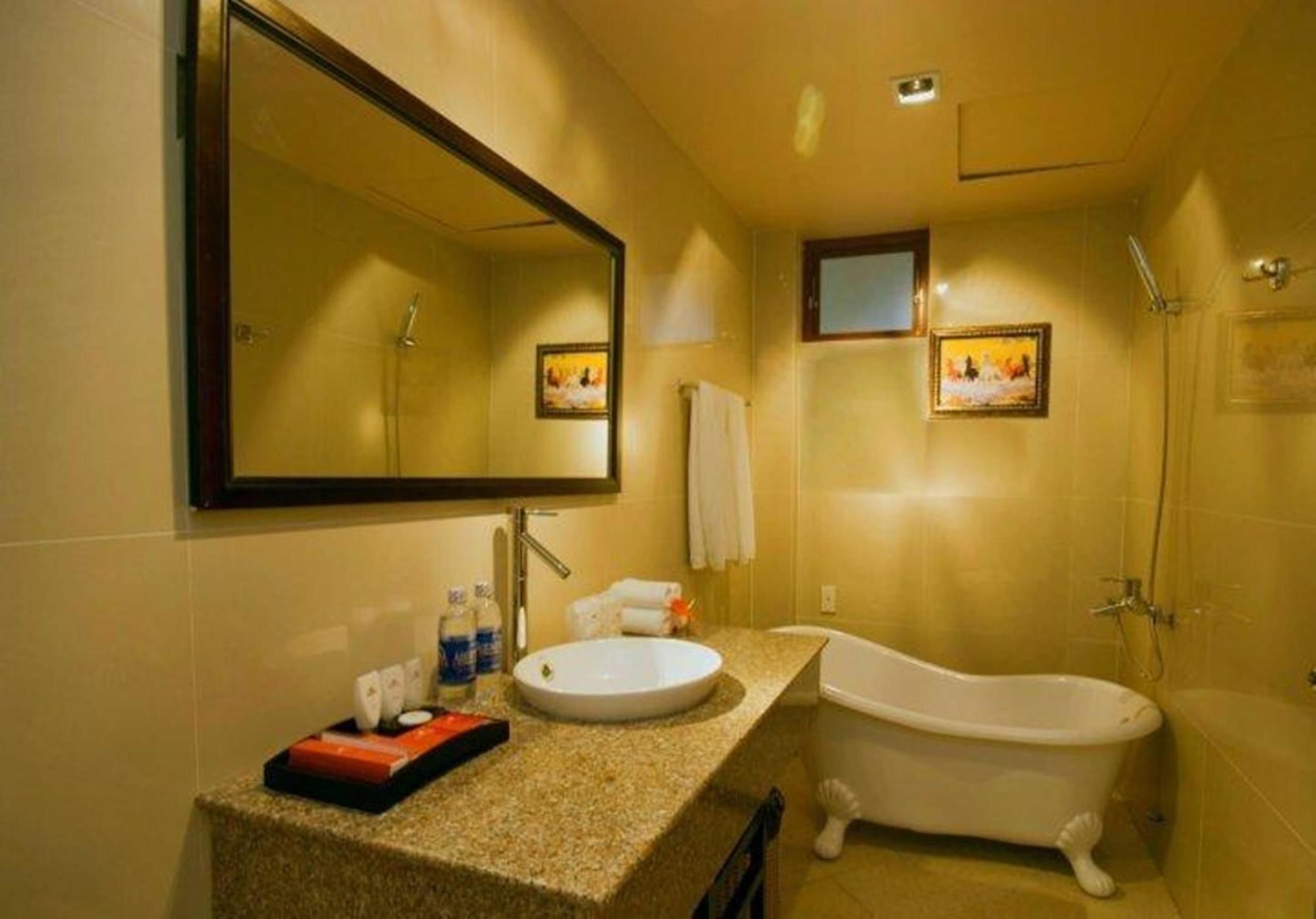 מי טאו Song Tien Annex Hotel מראה חיצוני תמונה